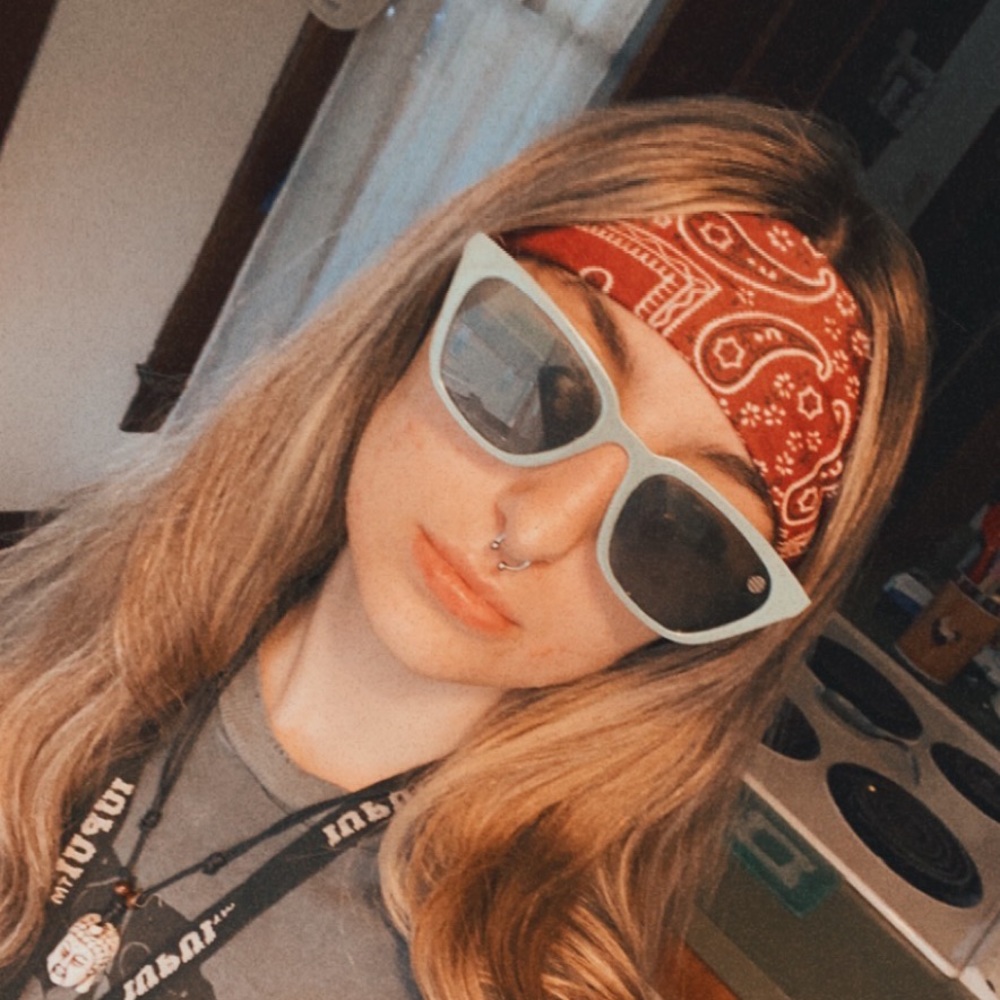 Meet your Posher, Ashlee